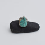 Load image into Gallery viewer, Turquoise Ring size 6.5

